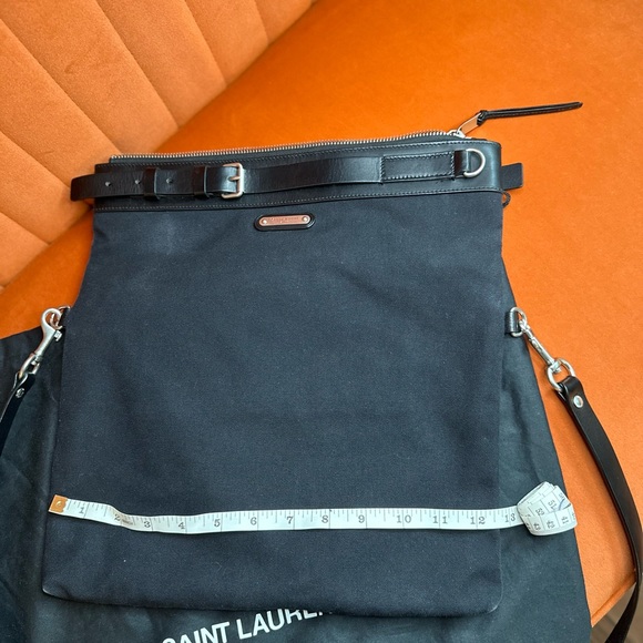 Authentic Saint Laurent - Picture 3 of 11